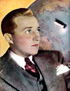 Bing Crosby, amerykański piosenkarz i aktor, 1934-1935 autorstwa Unbekannt
