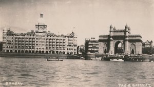 Bombaj - Taj & Gateway, c1930. autorstwa Unbekannt