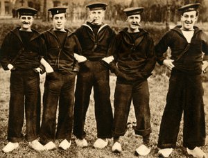 Brytyjscy marynarze w holenderskich chodakach, I wojna światowa, 1914-1918, 1933. autorstwa Unbekannt