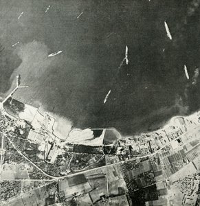 Brytyjskie okręty wojenne u wybrzeży Malty, II wojna światowa, 1940-1942 1944. autorstwa Unbekannt
