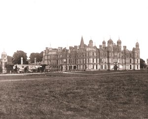 Dom Burghley, Lincolnshire, 1894. autorstwa Unbekannt