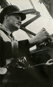 Kapitan Gilbert Rae, pilot BOAC Mosquito, II wojna światowa. c1939-c1944 1946. autorstwa Unbekannt