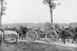 Kawaleria i artyleria francuskiej 10. Armii, Villers-Cotterets, Aisne, Francja, 1918 autorstwa Unbekannt