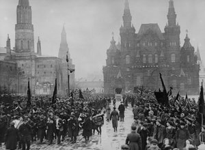 Uroczystości z okazji 8. rocznicy Rewolucji Październikowej w Moskwie, 1925. autorstwa Unbekannt