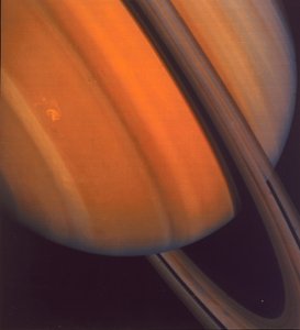 Zbliżenie pierścieni Saturna, 1981 autorstwa Unbekannt