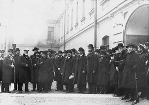 Deputowani pierwszej Dumy podpisali apelację Wyborga przed więzieniem, 1906 autorstwa Unbekannt