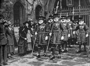 Dystrybucja Wielkich Pieniędzy przez Yeomen Warders, Tower of London, 1926-1927 autorstwa Unbekannt