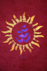 Diwali rangoli w świątyni Shirdi Sai Baby w Leicester. Zjednoczone Królestwo autorstwa Unbekannt