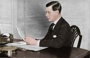 Edward VIII pracujący w swoim biurze w St. James