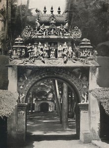 Wejście do świątyni hinduskiej, Cejlon, 1926 autorstwa Unbekannt