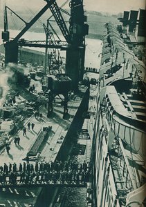 Fitting-Out Basin stoczni John Brown and Companys w Clydebank, 1937 autorstwa Unbekannt