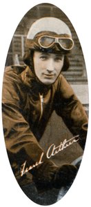 Frank Arthur 1908-1972, australijski kapitan żużlowy, 1935 autorstwa Unbekannt