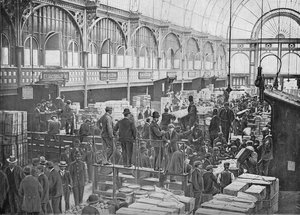 Aukcje owoców na Covent Garden Market, Londyn, c1901 1901 autorstwa Unbekannt