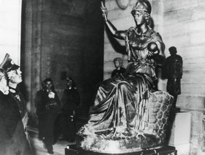 Niemiecki feldmarszałek von Rundstedt z wizytą w Luwrze, okupowany Paryż, październik 1940 autorstwa Unbekannt