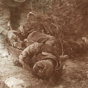 Ciało niemieckie, Szampan, północna Francja, 1915 autorstwa Unbekannt
