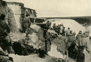 Żołnierze niemieccy pod Hulluch w północnej Francji, I wojna światowa, ok. 1915, ok. 1920. autorstwa Unbekannt