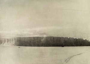 Lodowiec na południe od przylądka Barne, z silnikiem poruszającym się po lodzie morskim, c1908, 1909. autorstwa Unbekannt