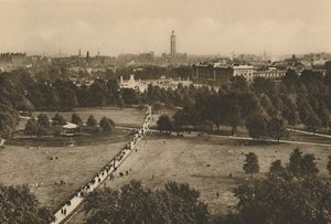 Green Park i Westminster ze struktury, która przywłaszczyła sobie miejsce w Old Devonshire, c1935. autorstwa Unbekannt