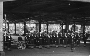 Gwardia Honorowa z HMS Sirius, Antwerpia, c1946-c1949 autorstwa Unbekannt
