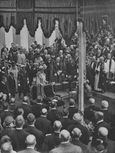 H.M. Król kładzie kamień węgielny pod nowy budynek Lloyds 23 maja 1925, 1928 autorstwa Unbekannt