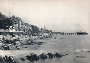 Inellan – Pokazuje skalistą plażę i molo dla parowców, 1895 autorstwa Unbekannt