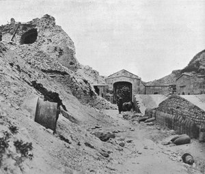 Wewnątrz zniszczonej fortecy Sedd el Bahr, 1915 autorstwa Unbekannt