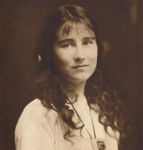 Lady Elizabeth Bowes-Lyon jako młoda dziewczyna, c1917, 1937 autorstwa Unbekannt