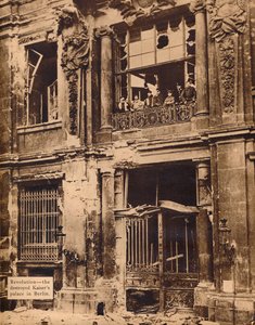 Członkowie Ludowego Oddziału Morskiego na Balkonie Pałacu Miejskiego, grudzień 1918, 1918, 193 autorstwa Unbekannt
