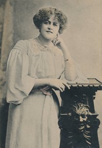 Panna Marie Studholme, 1872-1930, ok. 1930. autorstwa Unbekannt