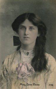 Panna Zena Dare, 1887-1975, ok. 1930. autorstwa Unbekannt