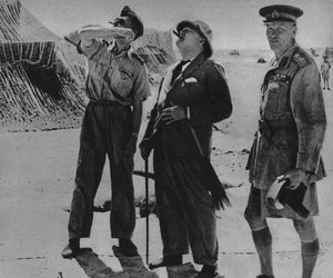 Pan Churchill z Sir A. Tedderem i Gen. Auchinleckiem, 1942 autorstwa Unbekannt