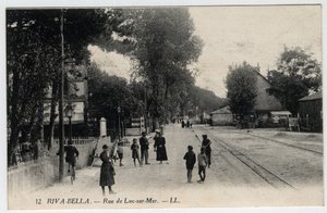 Normandia, Calvados (14), Ouistreham: widok ulicy Luc sur Mer w Riva Bella (Riva-Bella) - pocztówka koniec XIX-pocz. XX w. autorstwa Unbekannt