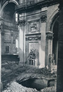 Północny transept katedry św. Pawła po bombardowaniu, 1941 r autorstwa Unbekannt