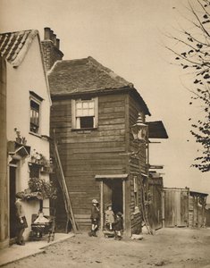 Stare domy w Highgate Od drzwi, których mieszkańcy obserwowali przełęcz autokarów, c1935. autorstwa Unbekannt
