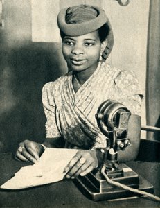 Omoba Adenrele Ademola, córka Alake z Abeokuta w Nigerii, nazywa Afrykę Zachodnią, 1942 r. autorstwa Unbekannt