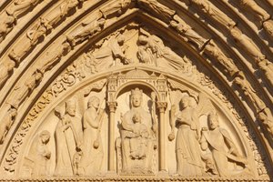 Zachodnie skrzydło paryskiej katedry Notre Dame: tympanon bramy św. Anny, Paryż, Francja autorstwa Unbekannt