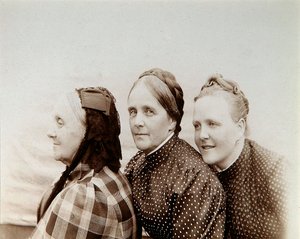 Portret trzech kobiet, Rosja, lata 90. XIX wieku autorstwa Unbekannt