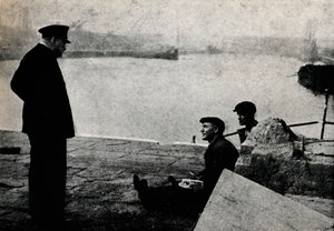 Premier i ludzie na ulicy, lata 40., 1945. autorstwa Unbekannt