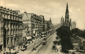 Princes Street Looking East, Edynburg, c1920. autorstwa Unbekannt