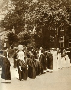 Queen Mary w Bedford College w Londynie, 1913, 1935. autorstwa Unbekannt