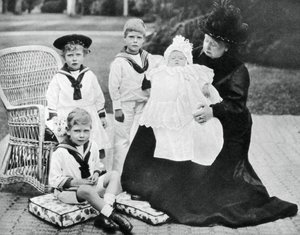 Królowa Wiktoria z prawnukami w Osborne House, Isle of Wight, 1900 autorstwa Unbekannt