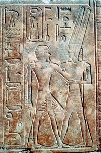 Płaskorzeźba królowej Hatszepsut w męskim stroju, Świątynia Amona, Karnak, Egipt, ok. 1500 p.n.e. autorstwa Unbekannt