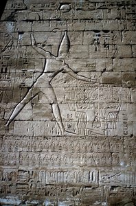 Ulga Ramzesa III uderzających wrogów, Świątynia grobowa Ramzesa III, Medinet Habu, c1200BC autorstwa Unbekannt