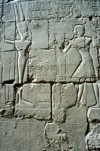 Płaskorzeźba Ramzesa II ofiarującego bogu płodności Min, Świątynia Amona, Karnak, Egipt autorstwa Unbekannt