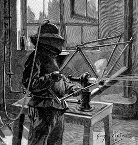Piaskowanie przegubów ramy rowerowej, Francja, 1896 autorstwa Unbekannt