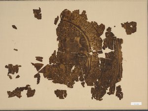 Fragment jedwabiu z sokolnikiem jadącym na byku, 1000-1100s. autorstwa Unbekannt