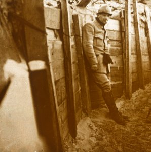Żołnierz w okopach, c1914-c1918 autorstwa Unbekannt