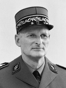 Szwajcaria Hans Senn Wojskowy autorstwa Unbekannt
