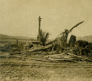 Kalwaria w Les Éparges, północna Francja, c1914-c1918. autorstwa Unbekannt