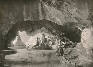 Jaskinie w Moulmein, 1900. autorstwa Unbekannt